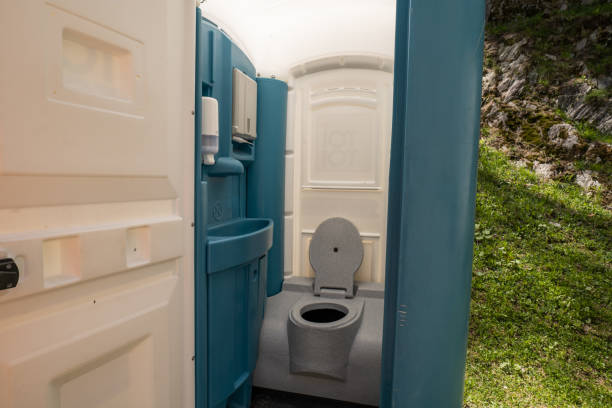 Portable Toilet Options We Offer in Brownsville, KY